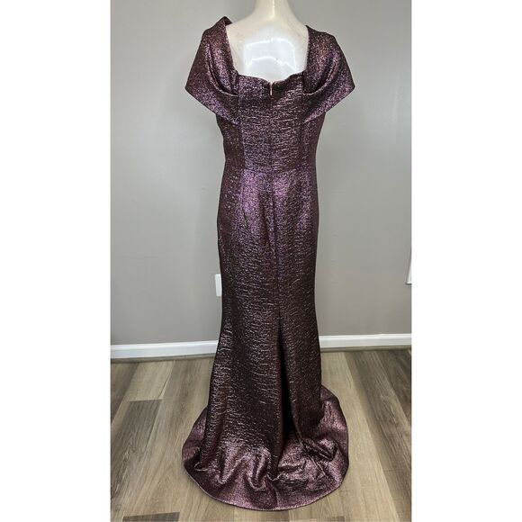 Teri Jon by Rickie Freeman Off-The-Shoulder Metallic Gown Size 6 $580 - Picture 9 of 12